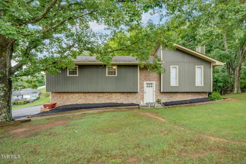 2803 Big Ridge Rd, Johnson City, TN, 37601-1811 | Card Image