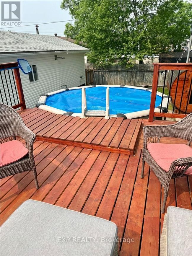 3135 Louis St, House other with 4 bedrooms, 2 bathrooms and 4 parking in Val Caron ON | Image 38