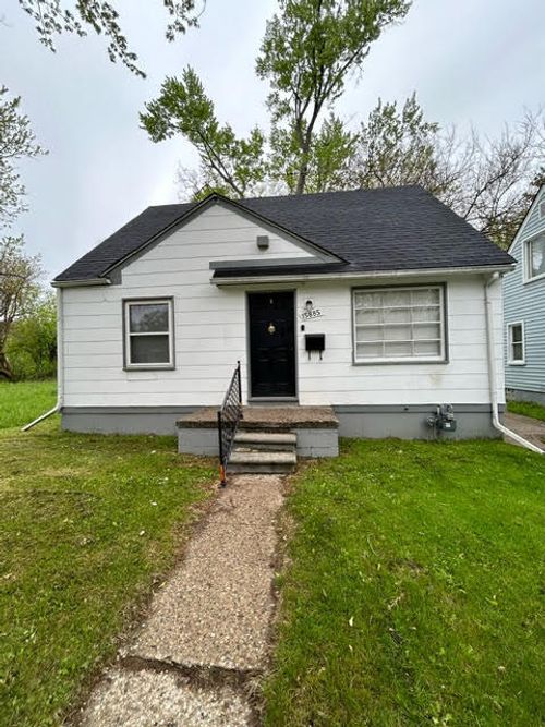 15885 Beaverland St, Detroit, MI, 48223-1010 | Card Image