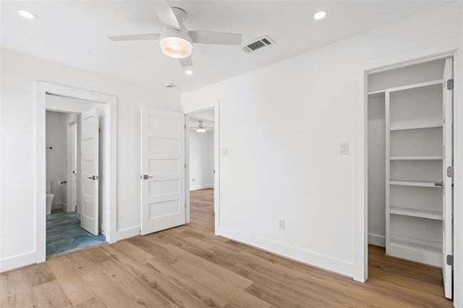 Guest Bedroom w/ Walk-in Closet | Image 25