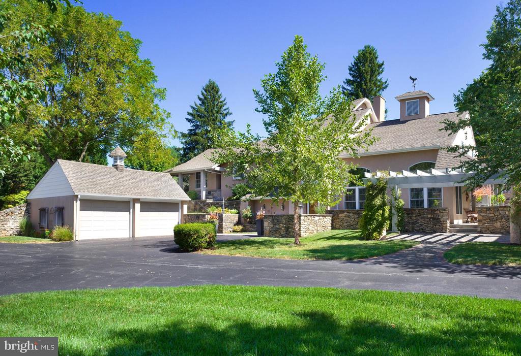 Matsons Ford Rd, Villanova, PA 19085