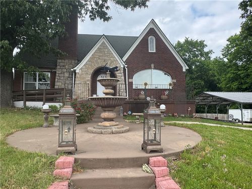 523 W Stephenson Ave, Harrison, AR, 72601-3403 | Card Image