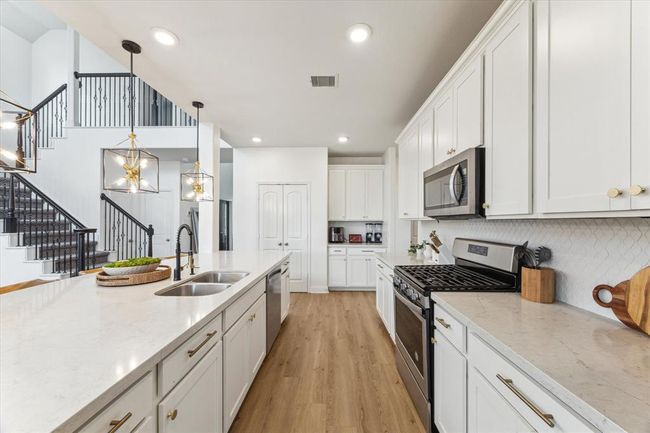 7315 Water Glen Ln, House other with 4 bedrooms, 3 bathrooms and 2 parking in Manvel TX | Image 7