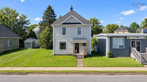 569 E River Rd, Home with 3 bedrooms, 0 bathrooms and null parking in New Glasgow NS | Card Image