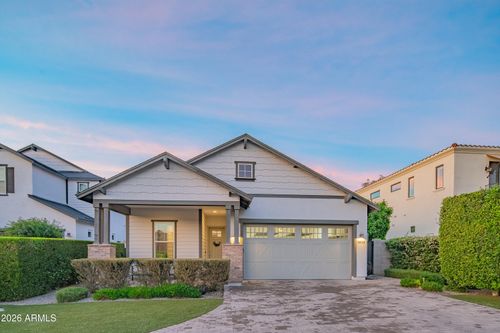 3850 E Crittenden Ln, Phoenix, AZ, 85018-5844 | Card Image