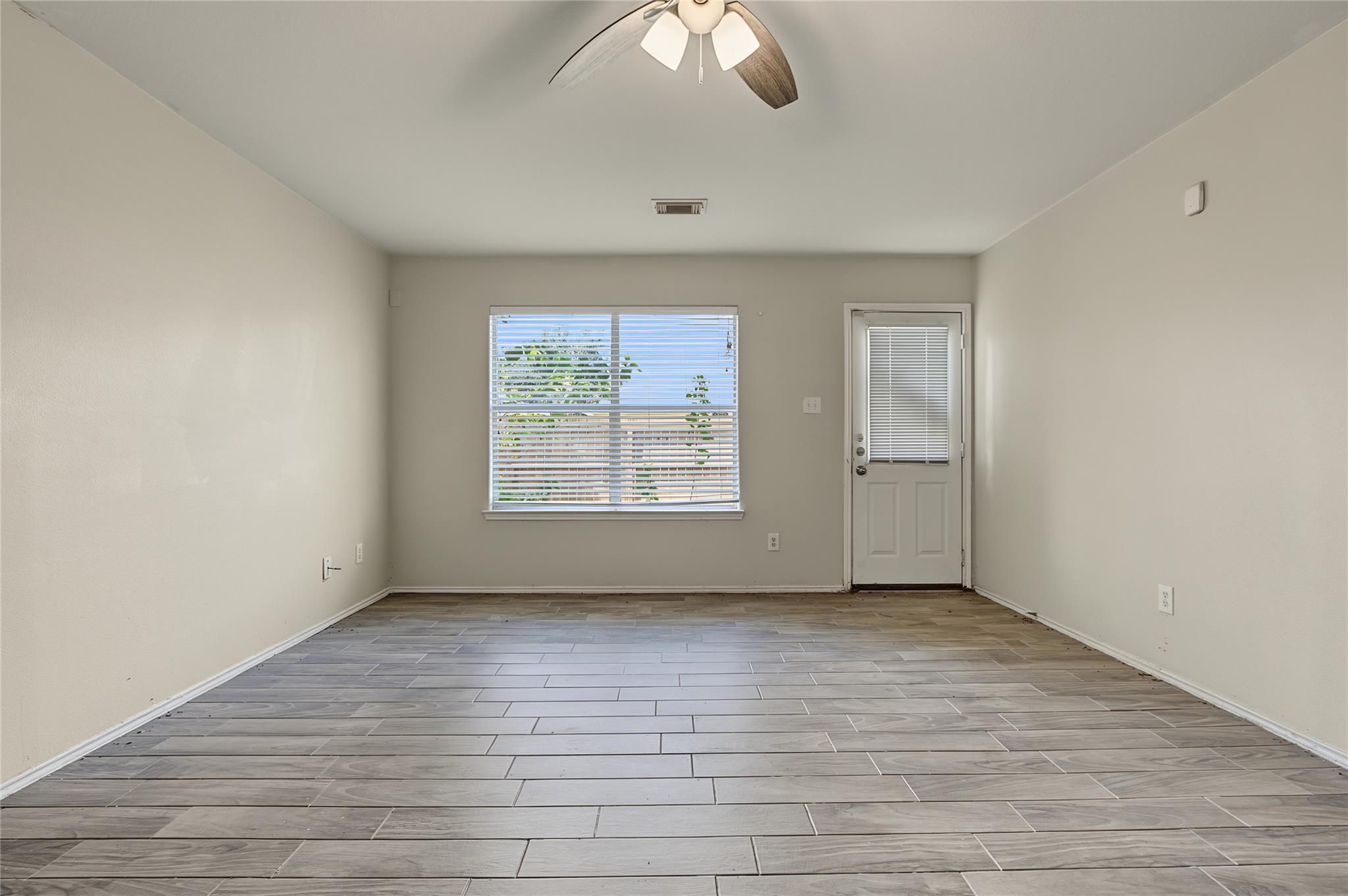 Residential Lease in Cypress 5