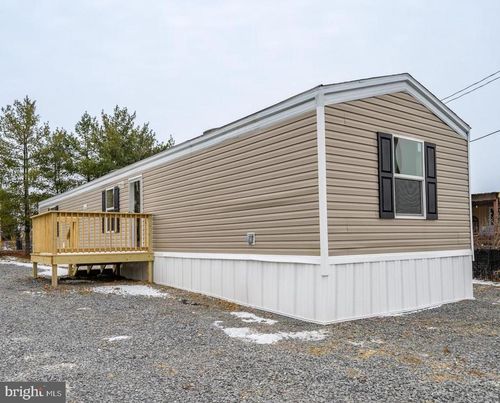 97 Saint Clairs Vlg, MORGANTOWN, WV, 26505-2594 | Card Image