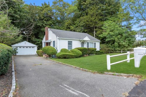 4 Giant Oak Rd, Ridge, NY, 11961-2662 | Card Image