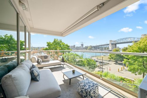 303-1600 Hornby St, Vancouver, BC, V6Z2S4 | Card Image