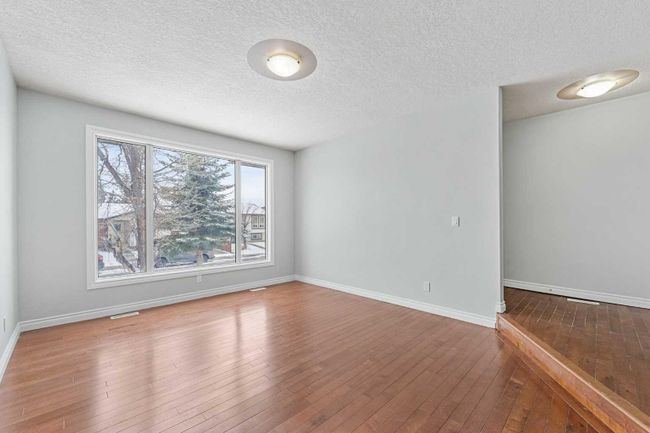 39 Castlebrook Road Ne, Home with 5 bedrooms, 3 bathrooms and 3 parking in Calgary AB | Image 8