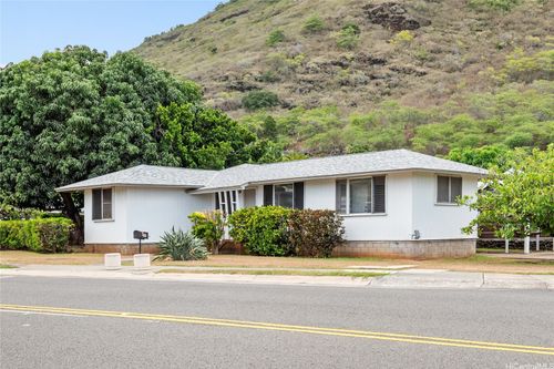 393 E Hind Dr, Honolulu, HI, 96821-1952 | Card Image