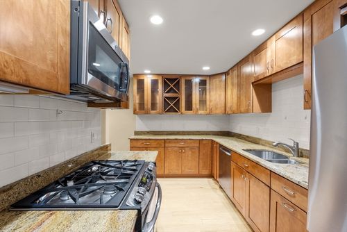 1112-24 N Stone Mill Dr, Dedham, MA, 02026-2947 | Card Image
