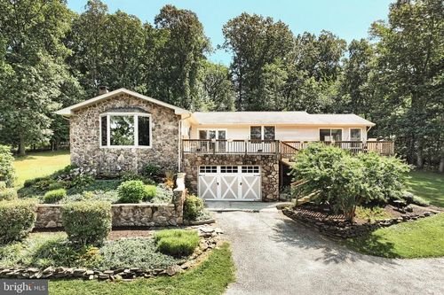 6449 Wool Mill Rd, GLENVILLE, PA, 17329-9481 | Card Image