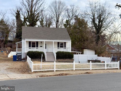 2408 Fairhaven Ave, ALEXANDRIA, VA, 22303-2302 | Card Image