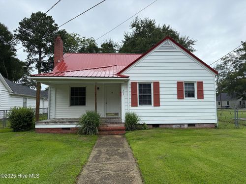 303 Warn St, Jacksonville, NC, 28540-5413 | Card Image