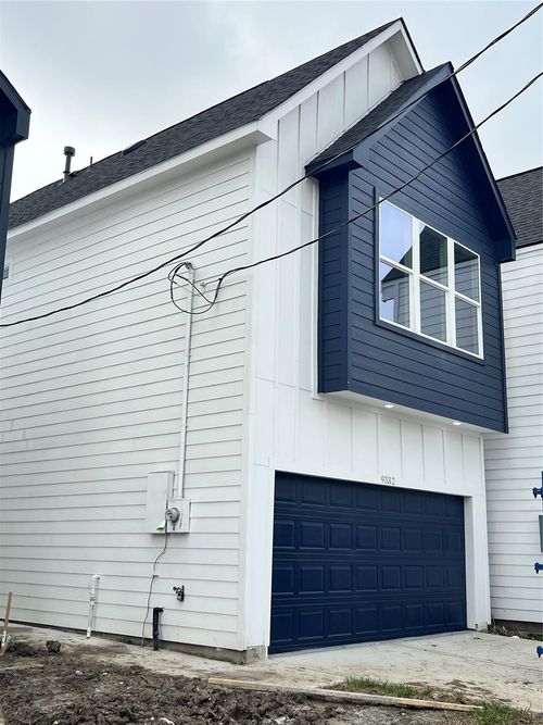 9332 Waller St, Houston, TX, 77012-2754 | Card Image