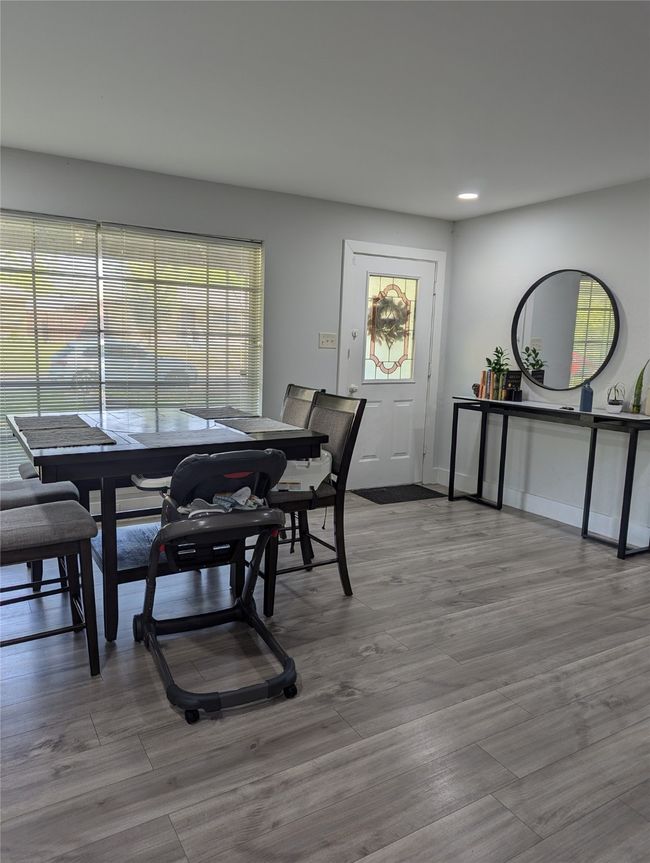 882 Magnolia Ln, House other with 3 bedrooms, 3 bathrooms and null parking in Lancaster TX | Image 5