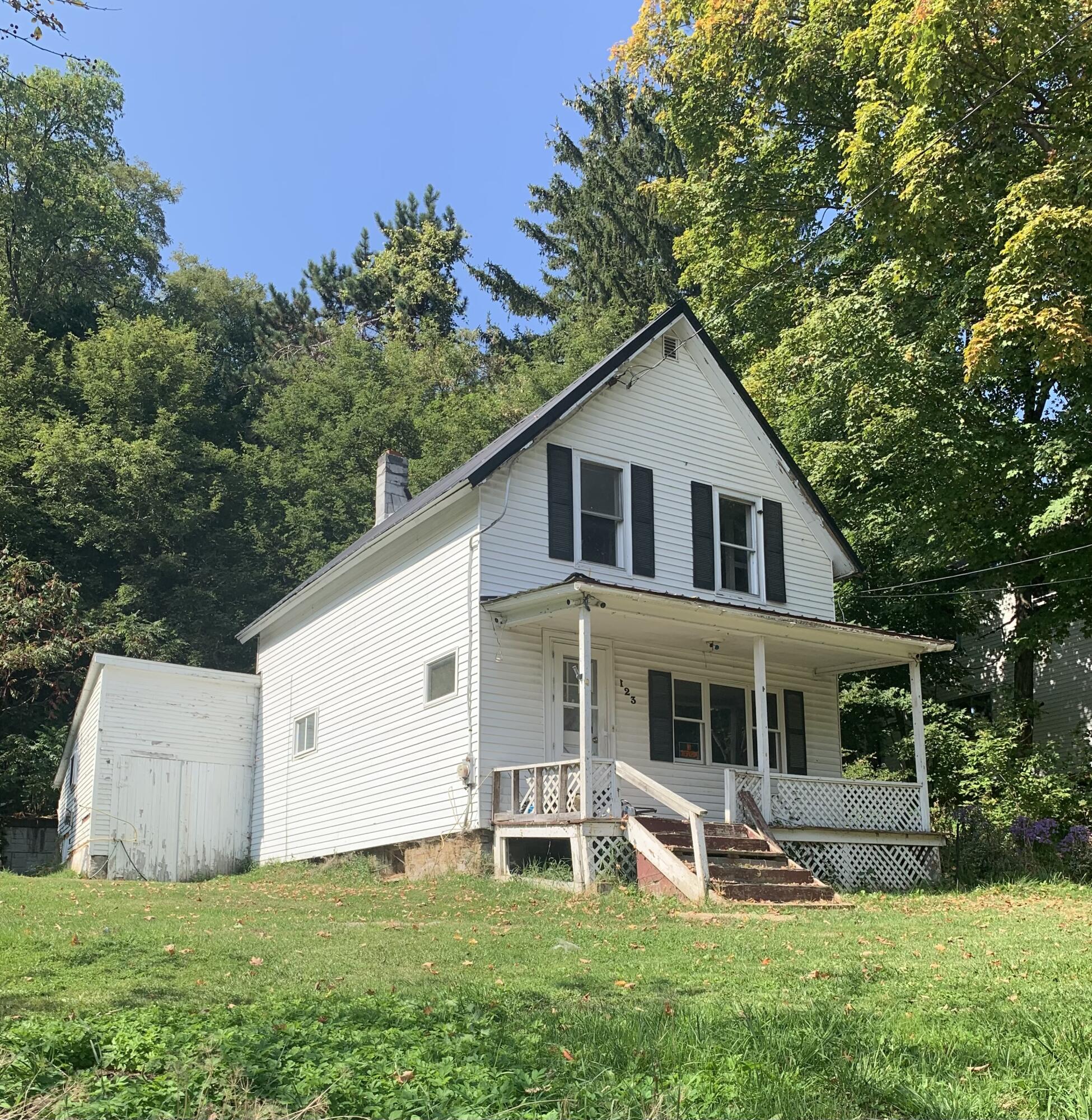 Duane St, Malone, NY 12953