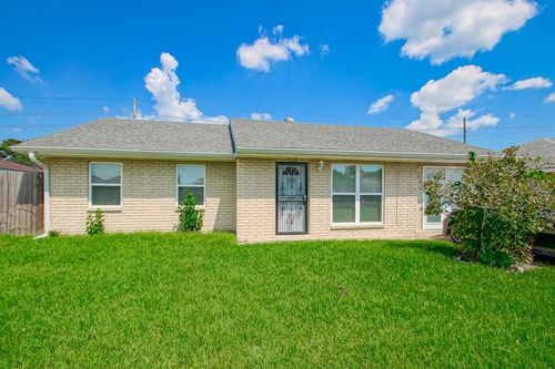 3008 Mount Kennedy Dr, Marrero, LA, 70072-5532 | Card Image