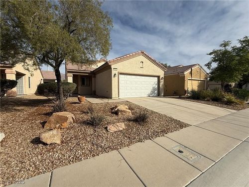 3508 Kittiwake Rd, North Las Vegas, NV, 89084-2416 | Card Image