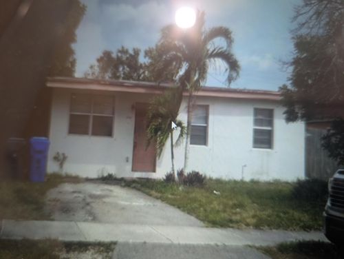 3751 Sw 46th Ave, West Park, FL, 33023-5544 | Card Image