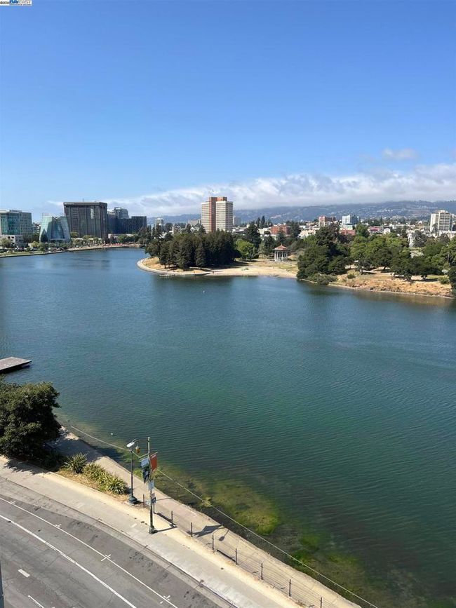 APT-821 - 1 Lakeside Dr, Condo with 2 bedrooms, 2 bathrooms and 2 parking in Oakland CA | Image 20