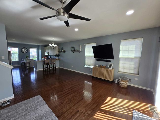 231 Lionel Dr, Townhouse with 3 bedrooms, 3 bathrooms and 2 parking in Grayslake IL | Image 10