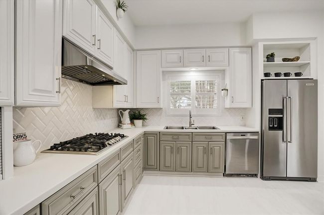 5411 Pine St, House other with 5 bedrooms, 5 bathrooms and 3 parking in Bellaire TX | Image 16