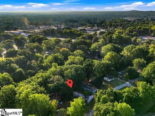 304 Ivydale Dr, Greenville, SC, 29609-1929 | Card Image