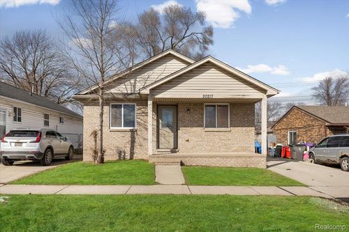 20217 E 14 Mile Rd, Clinton Township, MI, 48035-4002 | Card Image