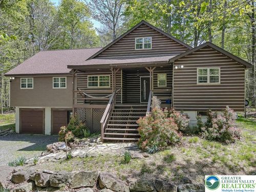 80 Theta Dr, Clifton Twp, PA, 18424-9219 | Card Image