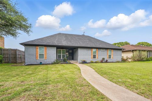 7021 Thornwood Dr, Dallas, TX, 75227-1749 | Card Image