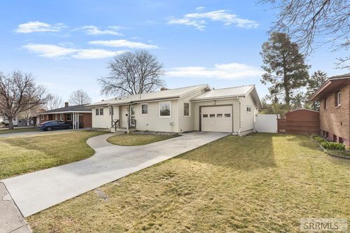 842 Claire View Ln, Idaho Falls, ID, 83402-2627 | Card Image