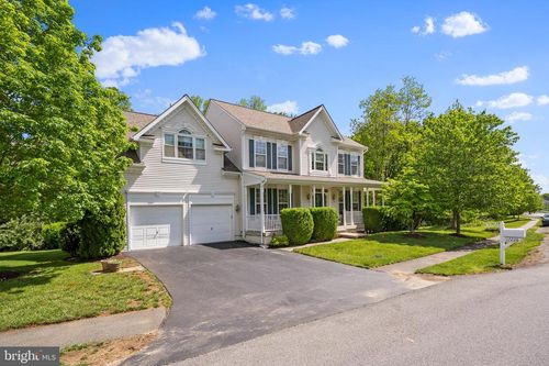 17226 Greenwood Dr, Round Hill, VA, 20141-4423 | Card Image