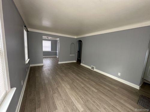 19931 Stoepel St, Detroit, MI, 48221-1246 | Card Image