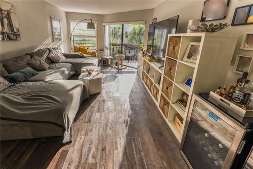 404dn-8810 Sw 132nd Pl, Miami, FL, 33186-1776 | Card Image