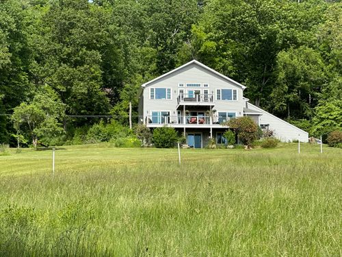 24 Coppergate Rd, East Granby, CT, 06026-9511 | Card Image