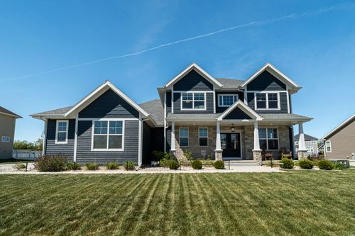 7852 W Preserve Pkwy, MEQUON, WI, 53097-1116 | Card Image