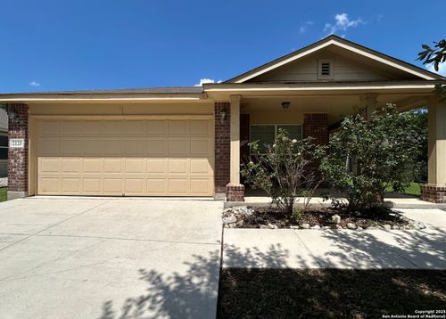 2125 Hazelwood, New Braunfels, TX, 78130-3688 | Card Image