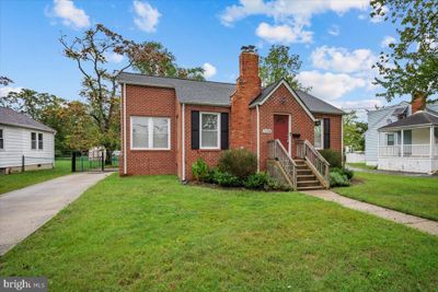 5008 Pierce Avenue, House other with 3 bedrooms, 3 bathrooms and null parking in COLLEGE PARK MD | Image 2