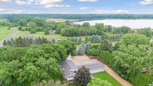 6391 Centerville Rd, Lino Lakes, MN, 55038-8756 | Card Image