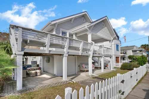 209 Channel Dr N, Wrightsville Beach, NC, 28480-2721 | Card Image
