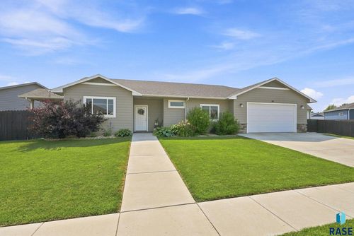 5315 S Whisper Cove Trl, Sioux Falls, SD, 57108-3710 | Card Image