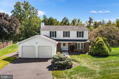 13 S Lancaster Ln, NEWTOWN, PA, 18940-1457 | Card Image