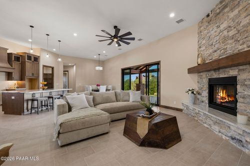 15560 N Elizabeth Way, Prescott, AZ, 86305-9767 | Card Image