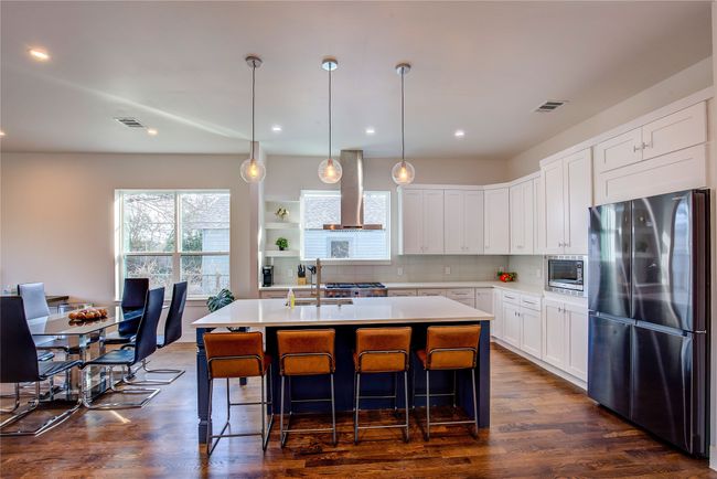 6702 Tyree St, House other with 4 bedrooms, 4 bathrooms and null parking in Dallas TX | Image 4