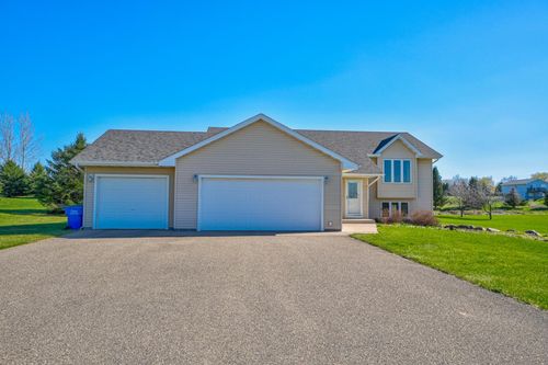 1331 141st St, New Richmond, WI, 54017-6823 | Card Image