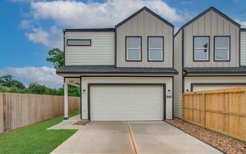 1063 South Ln, Houston, TX, 77088-6147 | Card Image