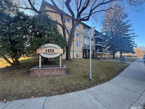 305-1435 Embassy Dr, Saskatoon, SK, S7M4E5 | Card Image