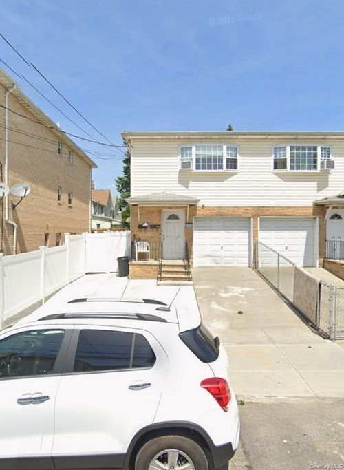 9509 134th St, South Richmond Hill, NY, 11419-1631 | Card Image